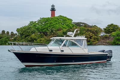 BOATZON | Hunt Yachts Surfhunter 32 2019