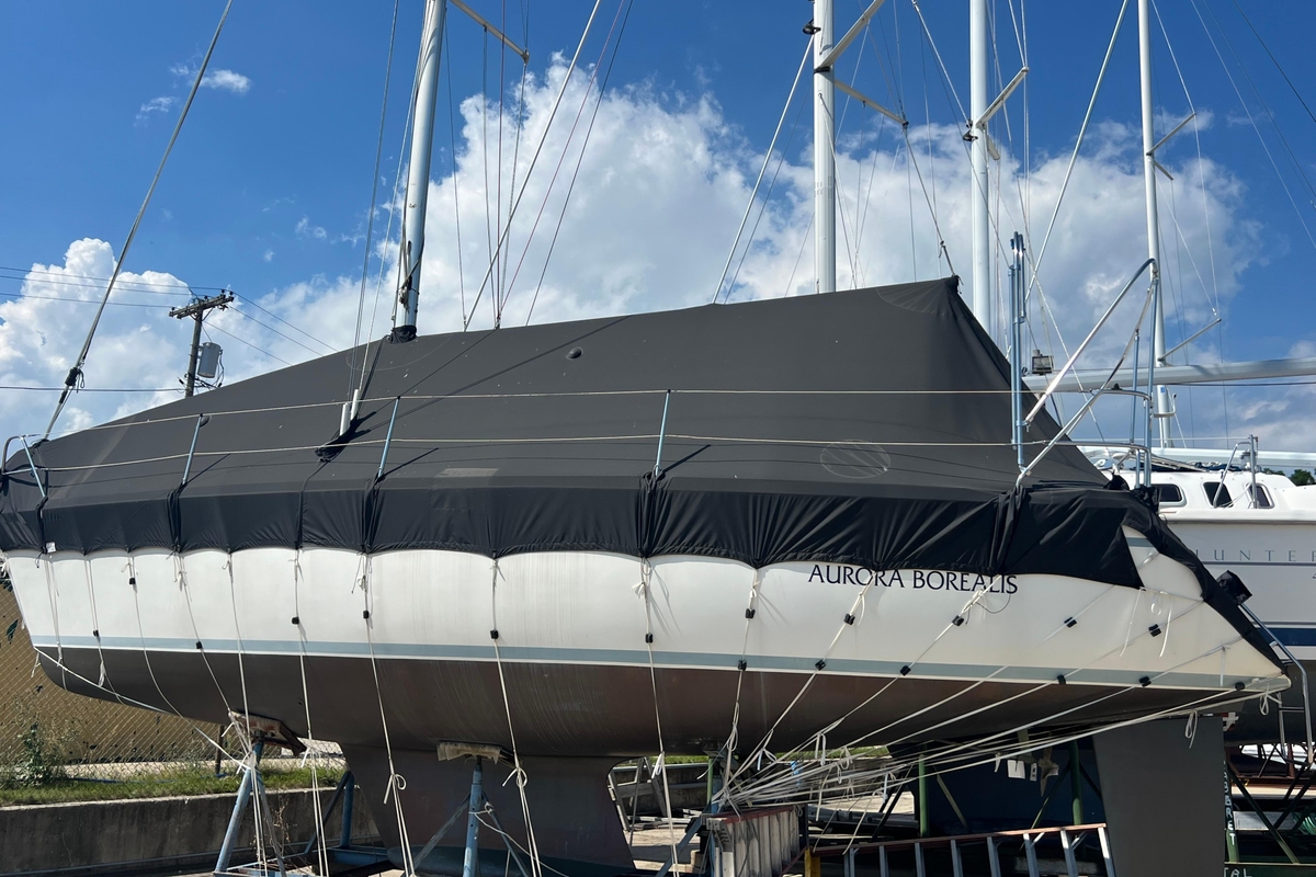 1988 Hunter 333 - Sold Boat