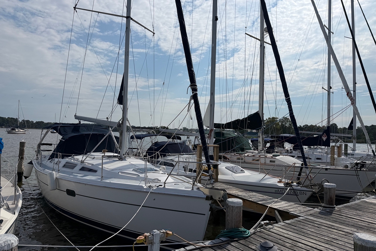2002 Hunter 356 - Sold Boat