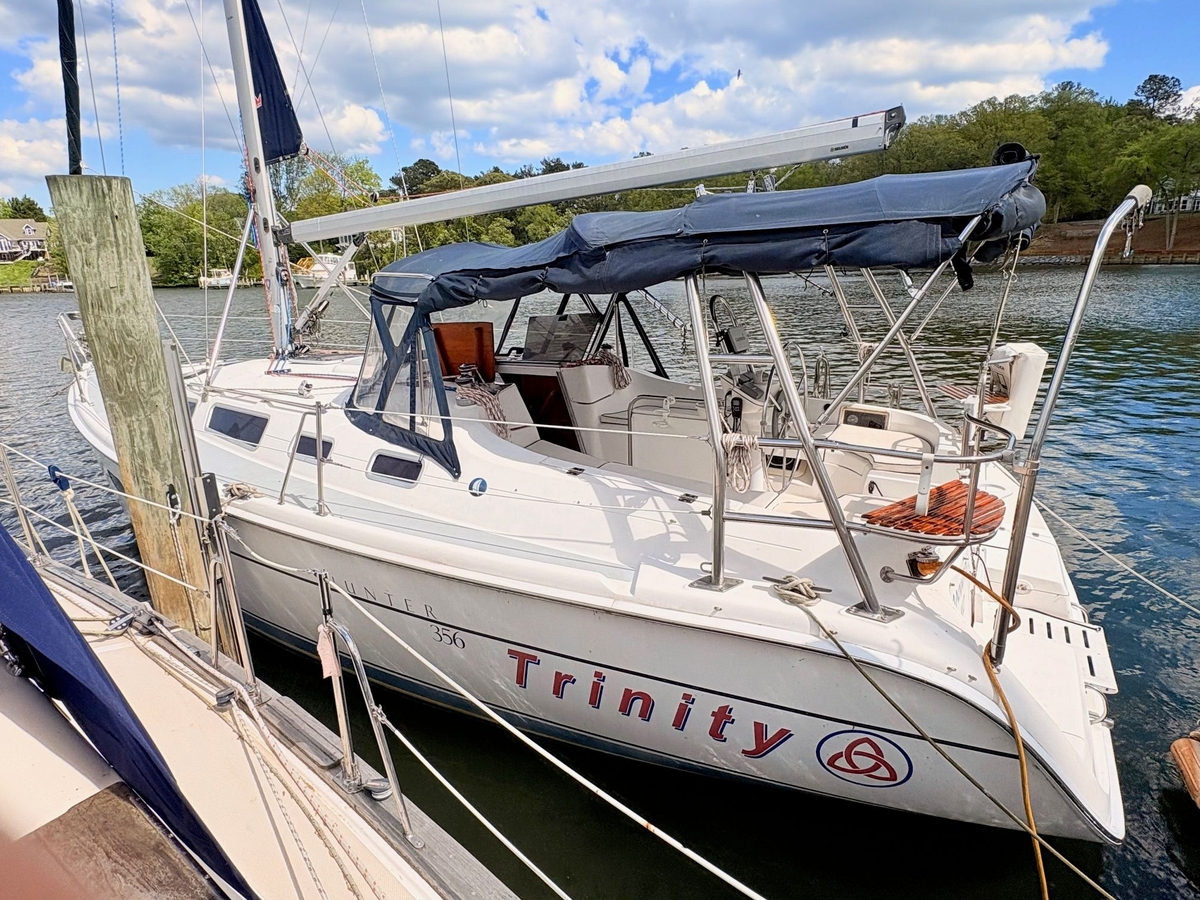 2003 Hunter 356 - Sold Boat