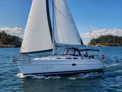 BOATZON | Hunter 36 Cruiser  Diesel Heat  Autopilot  2005
