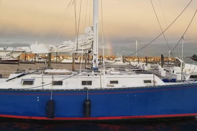 BOATZON | Hunter 37 Cherubini Cutter 1985