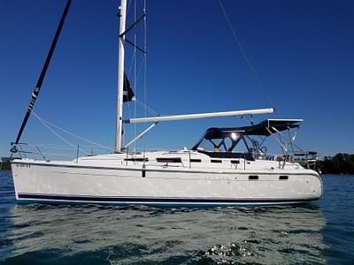 BOATZON | Hunter 38 2008 BOATZON | Hunter 38 2008