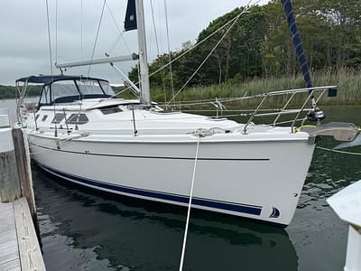 BOATZON | Hunter 41 Deck Salon 2006