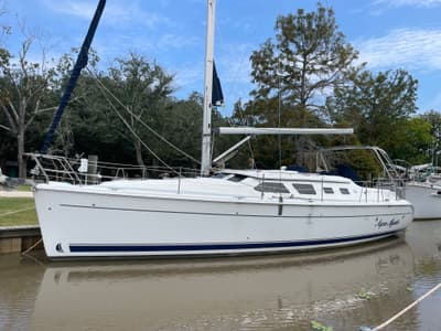BOATZON | Hunter 41 Deck Salon 2007