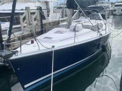BOATZON | Hunter 45DS 2011