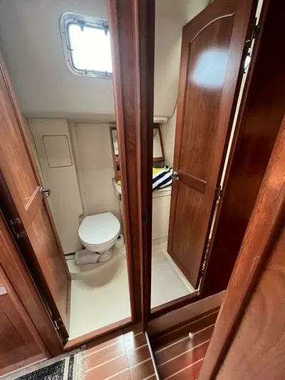 BOATZON | Hunter Deck Salon 2012