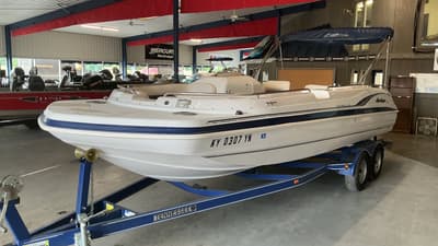BOATZON | Hurricane 232 FUN DECK 2000 BOATZON | Hurricane 232 FUN DECK 2000