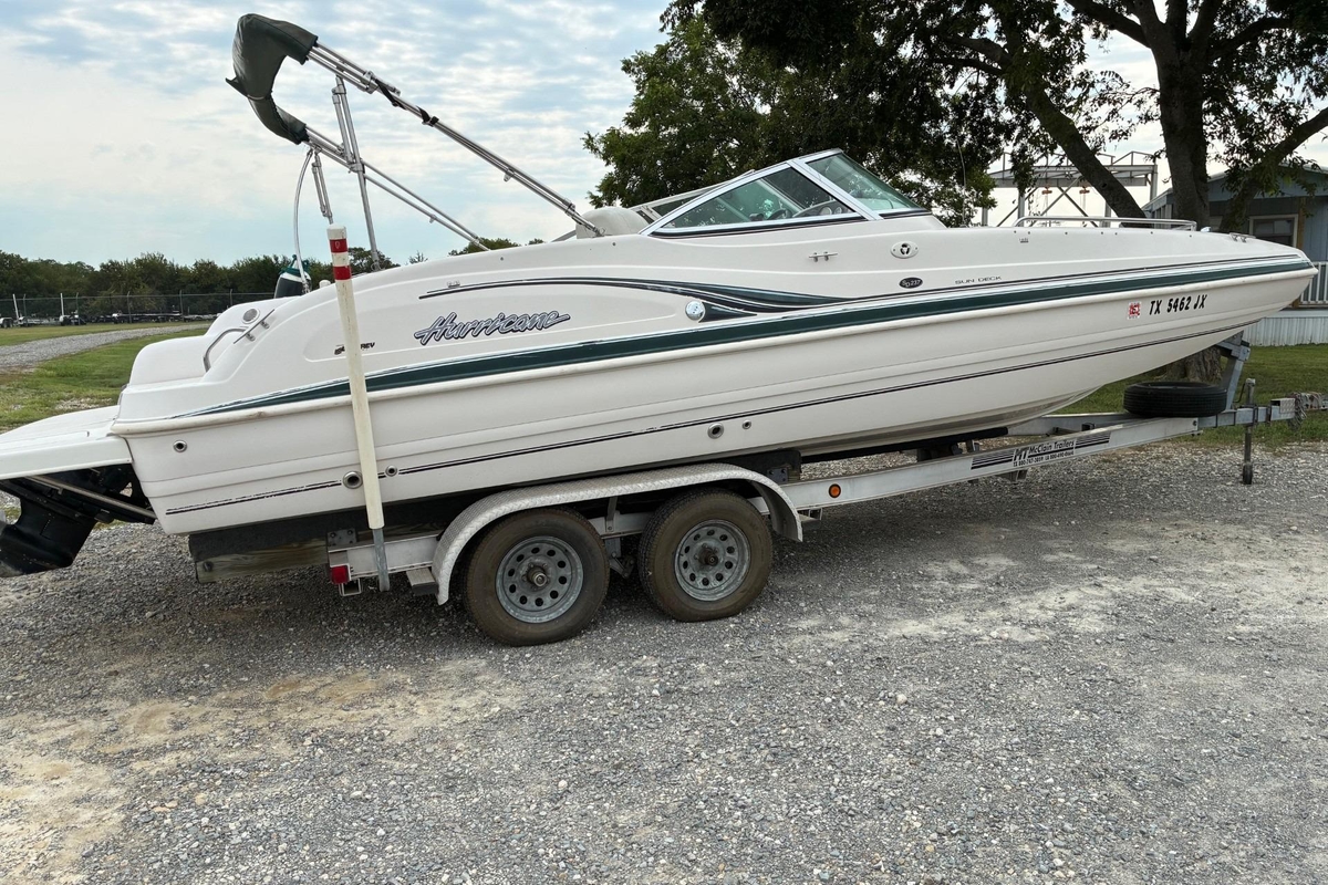 2003 Hurricane 234 sd - Sold Boat