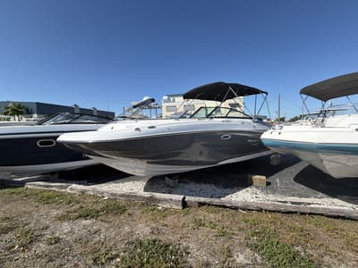 BOATZON | Hurricane 2400 SD 2026