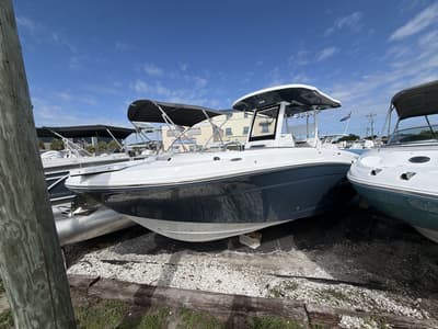 BOATZON | Hurricane Center Console 24 OB 2026