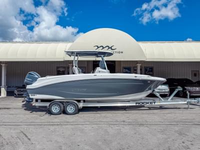 BOATZON | Hurricane Center Console 24 OB 2026