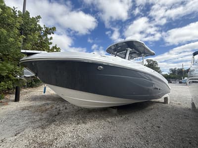 BOATZON | Hurricane Center Console 24 OB 2026