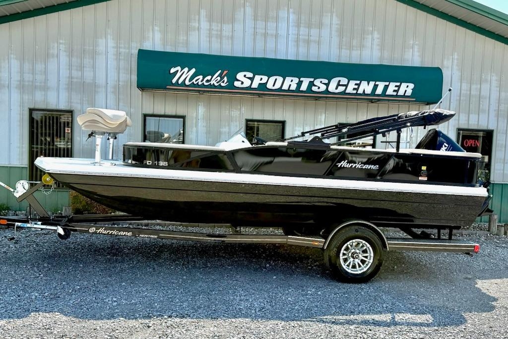 2026 Hurricane FD198REOB - Sold Boat