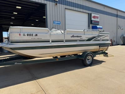 BOATZON | Hurricane Fun Deck 196 R 2002