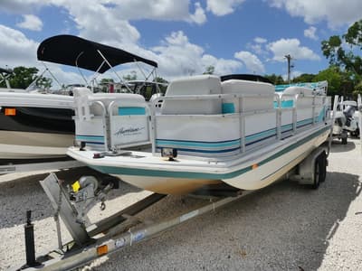 BOATZON | Hurricane FUN DECK 1998