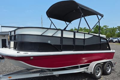 BOATZON | Hurricane FunDeck 1960 RE OB 2023