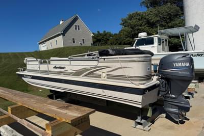 BOATZON | Hurricane FunDeck 226 2003
