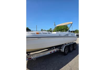 BOATZON | Hurricane FunDeck GS 232 OB 2004