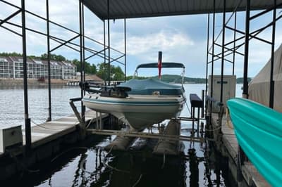 BOATZON | Hurricane FunDeck GS 232 OB 2006
