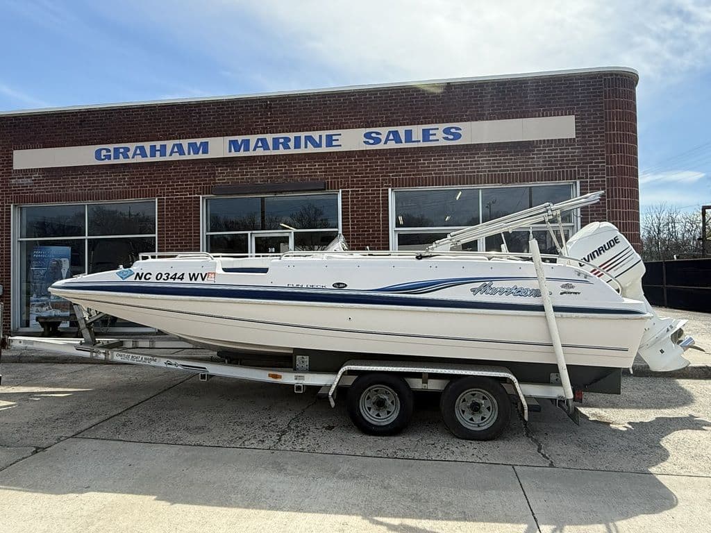 HURRICANE GS 201 DECK BOAT 2003