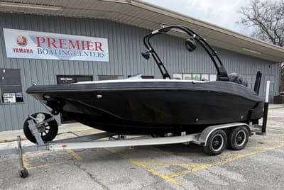 BOATZON | Hurricane SS203 CROSSFIR 2015