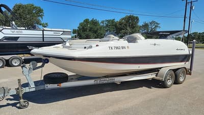 BOATZON | HURRICANE SUN DECK SPORT 202 2012