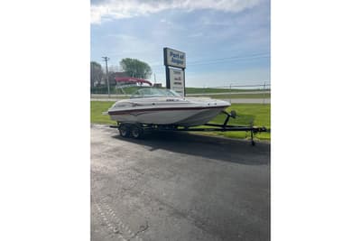 BOATZON | Hurricane SunDeck 187 IO 2005