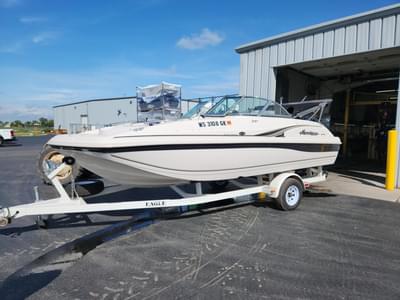 BOATZON | Hurricane SunDeck 187 OB 2002