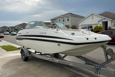 BOATZON | Hurricane SunDeck 187 OB 2017