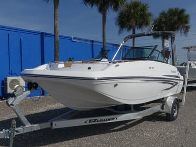 BOATZON | Hurricane SunDeck 187 OB 2026