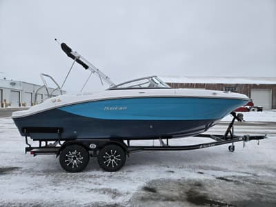 BOATZON | Hurricane SunDeck 2050 OB 2026