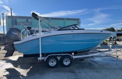 BOATZON | Hurricane SunDeck 2050 OB 2026