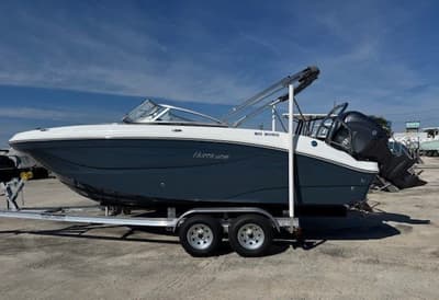 BOATZON | Hurricane SunDeck 2050 OB 2026
