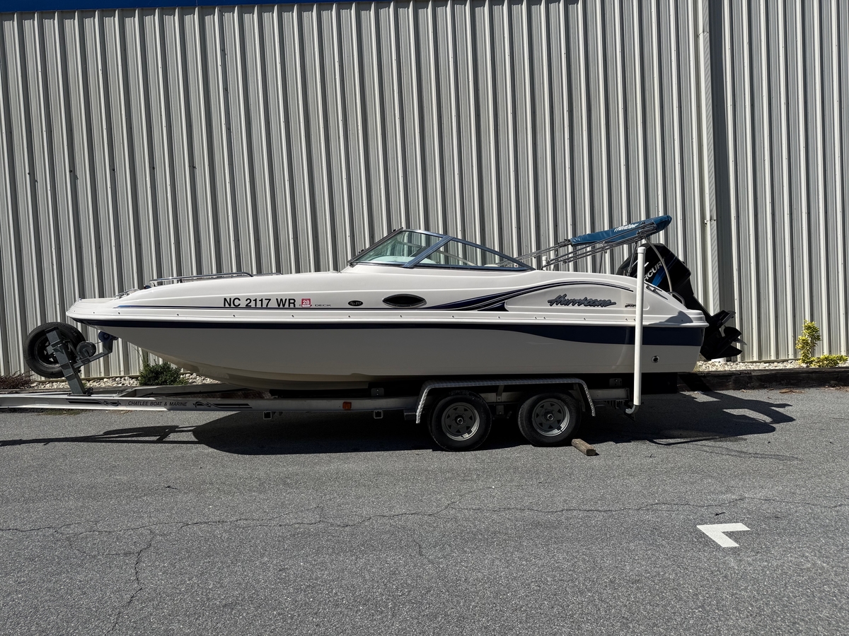 2001 Hurricane Hurricane Sundeck 217 2001 - Sold Boat