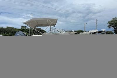 BOATZON | Hurricane SunDeck 217 OB 2005