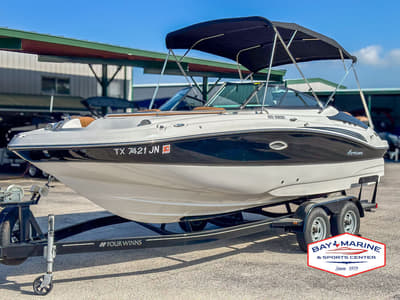 BOATZON | Hurricane SunDeck 2200 IO 2020