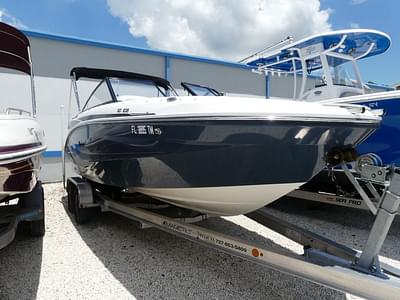 BOATZON | Hurricane SunDeck 235 OB 2023 BOATZON | Hurricane SunDeck 235 OB 2023