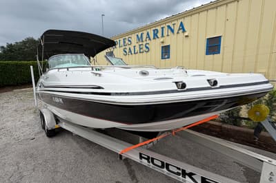 BOATZON | Hurricane SunDeck 237 OB 2013