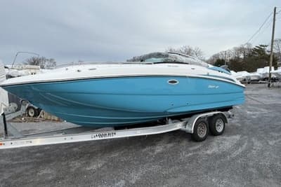 BOATZON | Hurricane SunDeck 2400 OB 2026