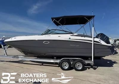 BOATZON | Hurricane SunDeck 2400 OB 2026
