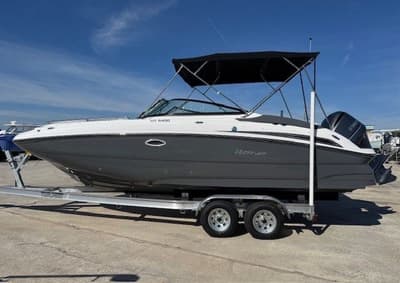 BOATZON | Hurricane SunDeck 2400 OB 2026