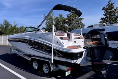 BOATZON | Hurricane SunDeck 2486 OB 2018