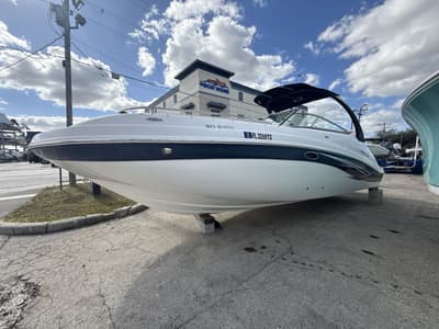 BOATZON | Hurricane SunDeck 2486 OB 2022