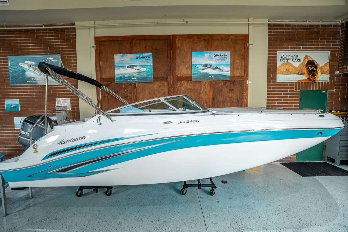 2025 Hurricane SunDeck 2486 OB - Sold Boat