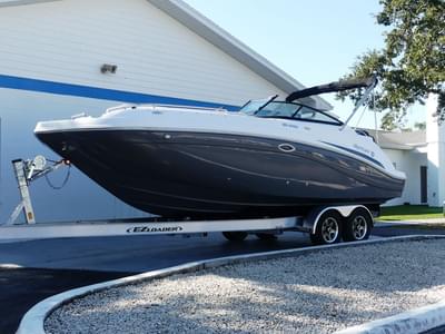 BOATZON | Hurricane SunDeck 2486 OB 2026