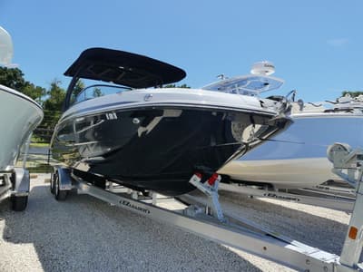 BOATZON | Hurricane SunDeck 2600 OB 2024