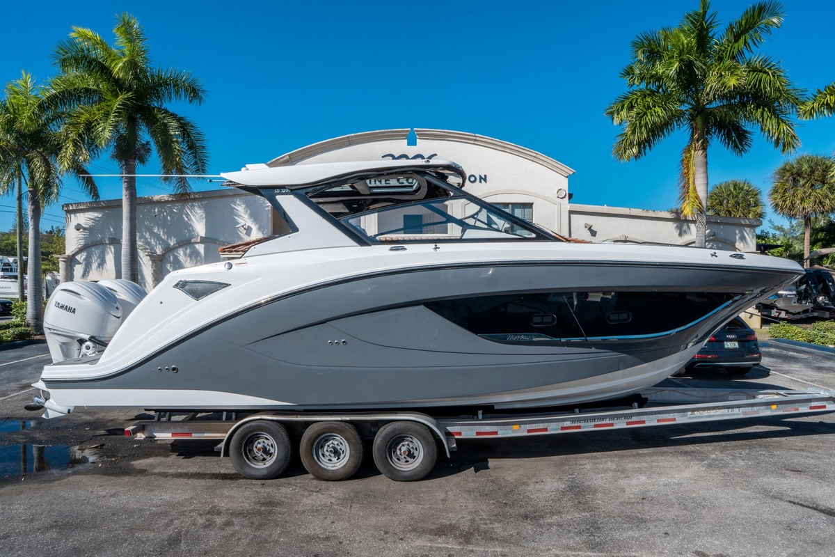 2026 Hurricane SunDeck 3200 OB - Sold Boat