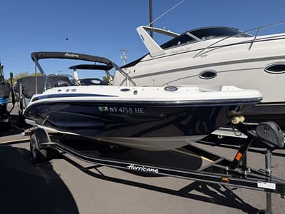 BOATZON | Hurricane SunDeck Sport 185 OB 2021