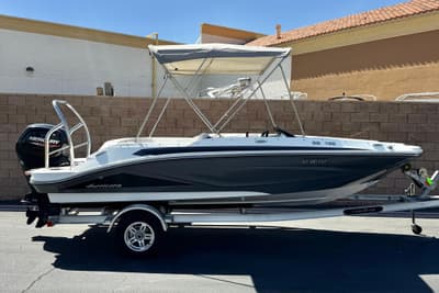 BOATZON | Hurricane SunDeck Sport 185 OB 2022